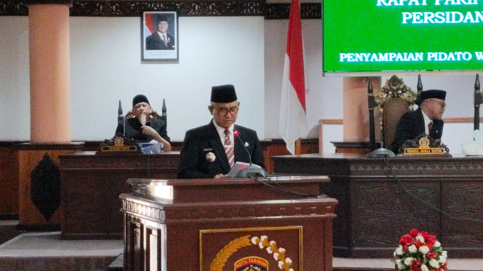 Wali Kota Tarakan Dorong Generasi Muda Aktif dalam Politik melalui Kompetisi Debat Demokrasi