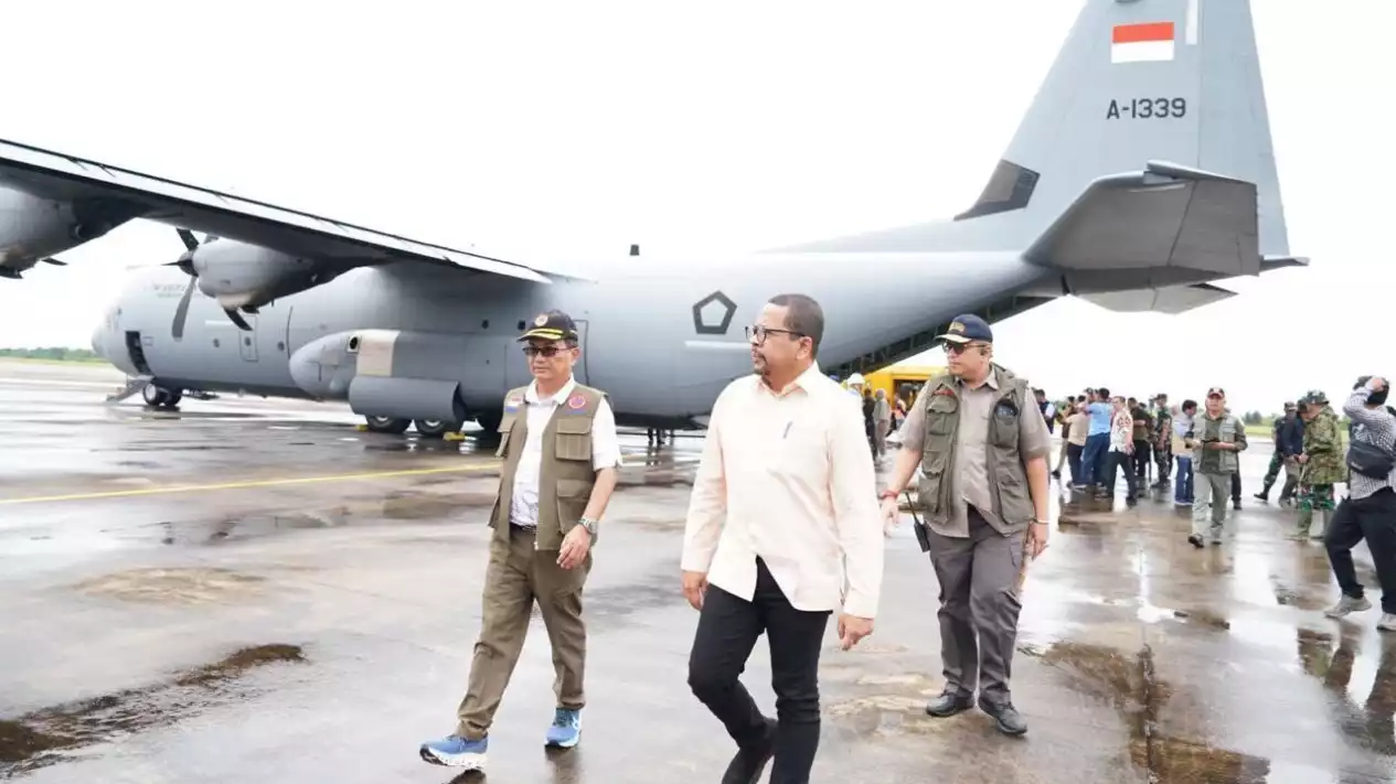 Usai Banjir, Staf Kepresidenan Lakukan Peninjauan Kerusakan Infrastruktur di Padang Pariaman