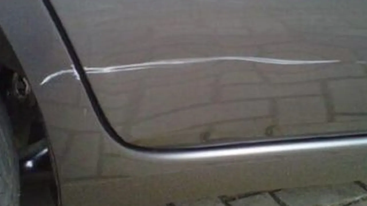 Trik Hilangkan Baret Pada Mobil Dengan 5 Bahan Dapur