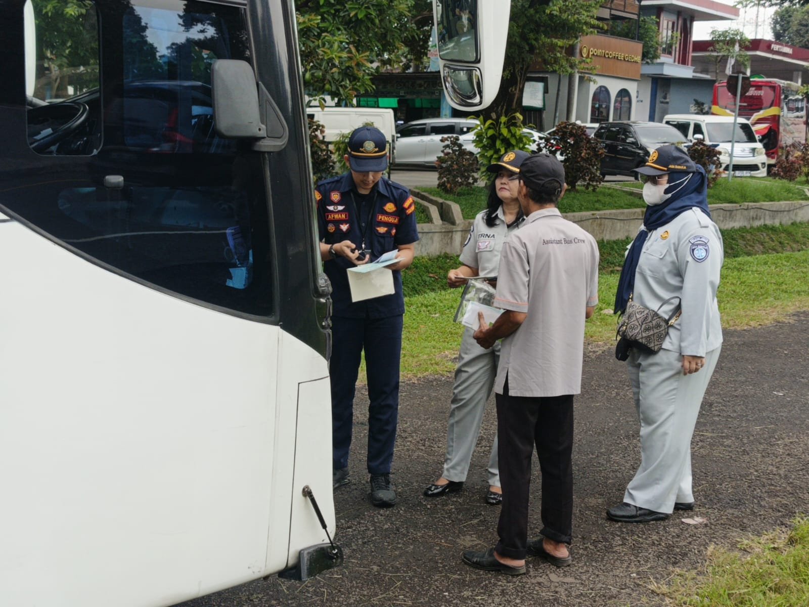 Libur Panjang Isra Mi’raj, Jasa Raharja Bogor Bersinergi dengan Mitra Terkait Gelar Kegiatan Ramp Check Kendaraan Angkutan Umum di Rest Area KM 45 Ciawi Bogor