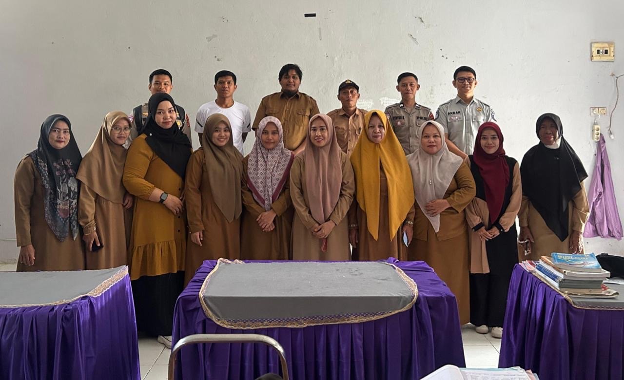 Januari Bulan Tertib Helm – Jasa Raharja Cabang Mamuju Laksanakan Safety Campaign dan PPKL Bersama Ditlantas Polda Sulbar di SMA Negeri 2 Kalukku