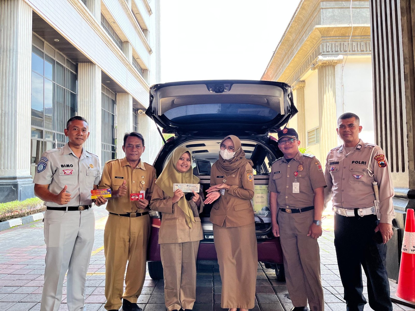 Tim Pembina Samsat Semarang I Laksanakan Giat GADIS PANTURA di Lingkungan Pemkot Semarang untuk Sosialisasi Pembayaran Pajak Kendaraan