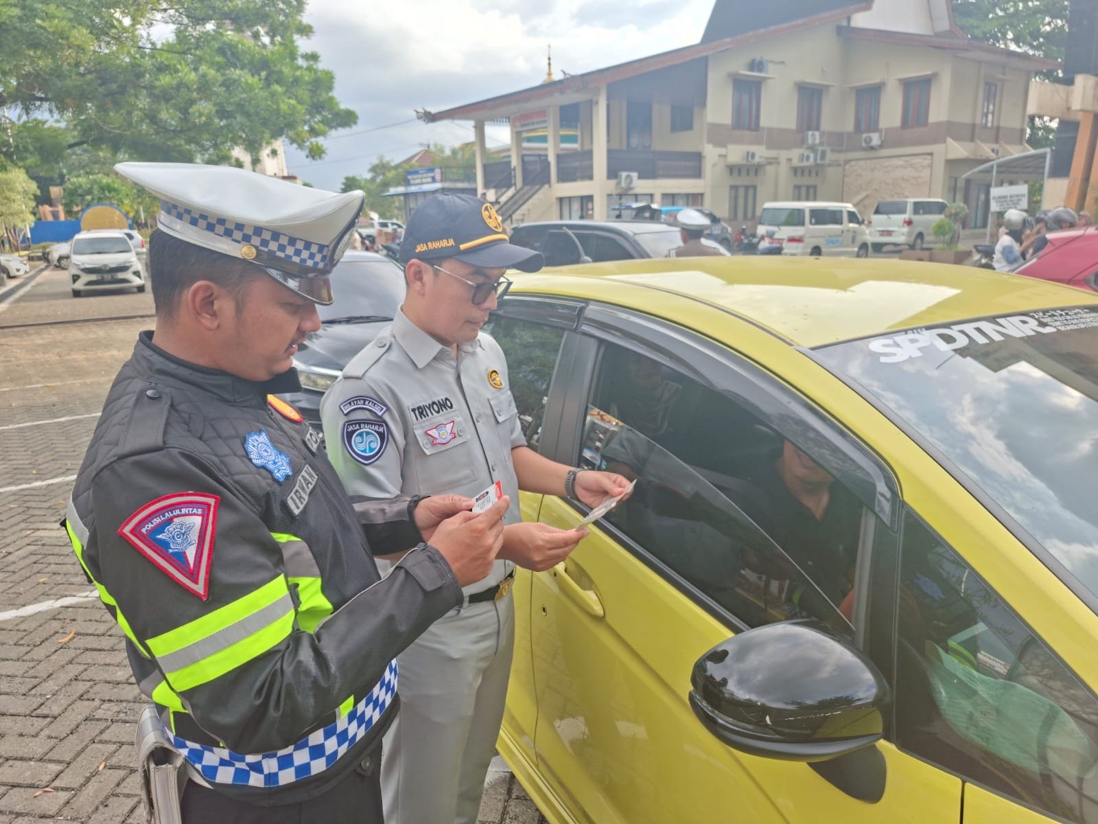 Tim Pembina Samsat Martapura Hadirkan Layanan Keliling, Sosialisasi Pajak dan Gebyar Emas Digencarkan