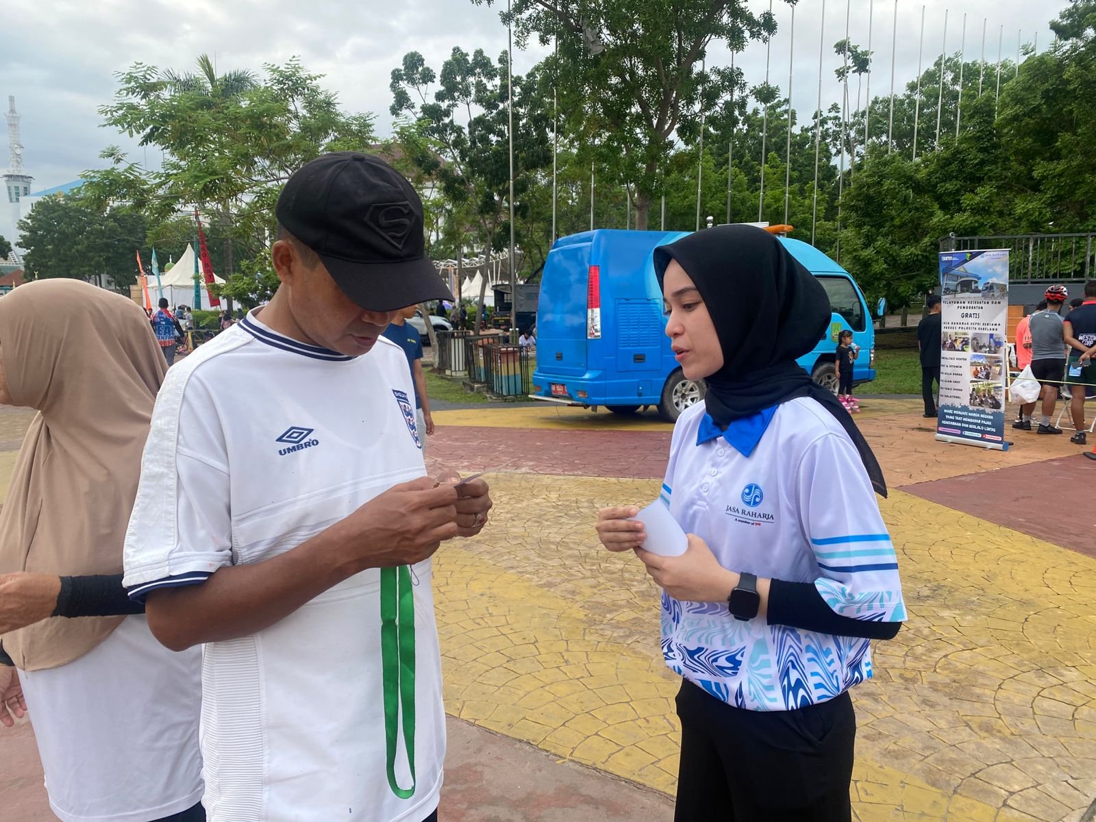 Jasa Raharja Kepri Hadir di Engku Putri, Ajak Masyarakat Bayar Pajak Kendaraan Secara Digital
