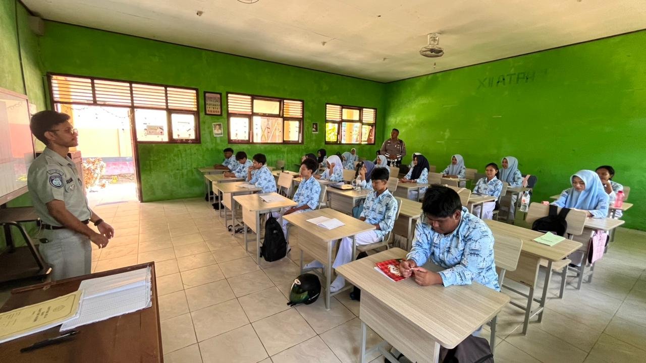 Pelajar Jadi Fokus, Jasa Raharja Kalteng dan Polres Sukamara Tanamkan Budaya Keselamatan di Jalan Raya