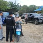 Bangun Kesadaran Pengendara, Tim Pembina Samsat Kotabaru Hadir Lebih Dekat dengan Masyarakat