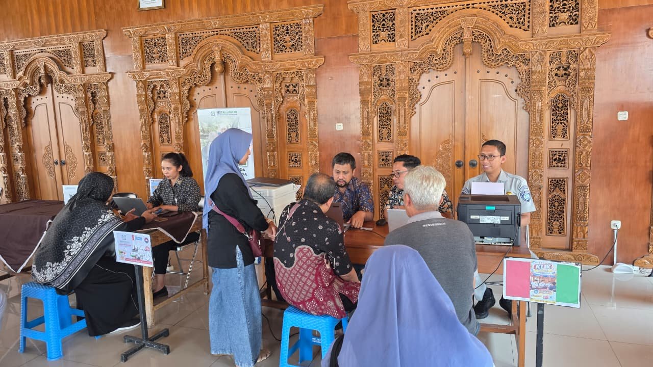 Hadir Lebih Dekat, SIJELITA Temani Masyarakat Memenuhi Kewajiban Pajak Kendaraan di Condongcatur   